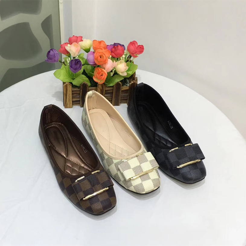 luxury Designer Monograms Dress shoes Spring Autumn Metal buckle L and v Boatshoes fashion women brown Flat boat shoe Lady leather wedding Loafers, 9686-11
luxury Designer Monograms Dress shoes Spring Autumn Metal buckle L and v Boatshoes fashion women brown Flat boat shoe Lady leather wedding Loafers, 9686-11
