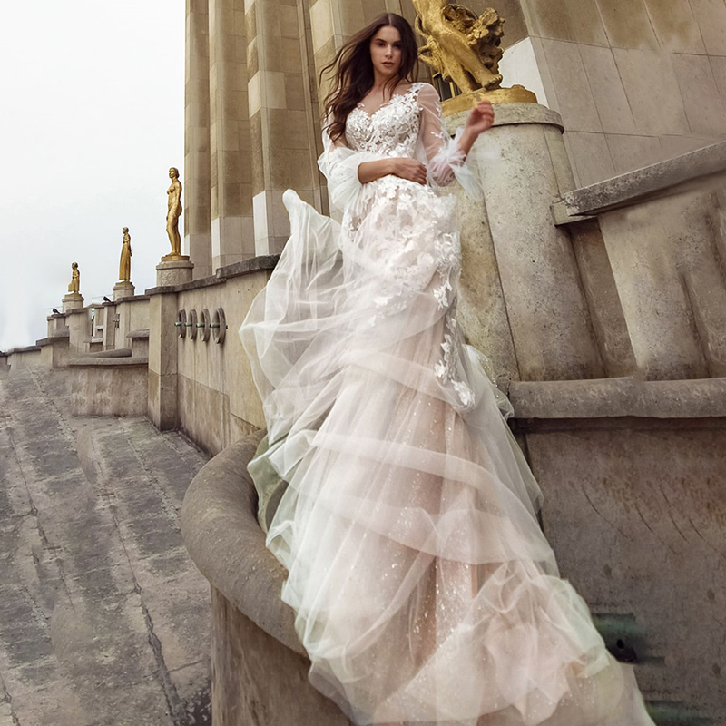 Sexy A-e Dresses Long Sleeves V Neck Appliqued Sequins Sweep or Length Hollow Elegant Tulle Lace Boho Wedding Gowns Plus Size