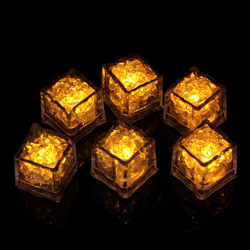 Bar Tools Luminous LED Ice Cubes Glowing Party Ball Flash Neon Wedding Festival Christmas Wine Glass Party Decoration
