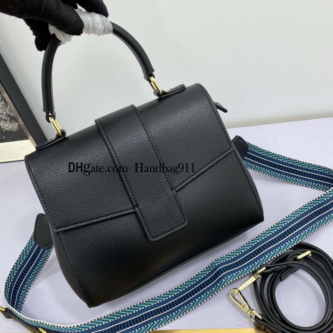 Women Handbag Cross body bag Woman Luxury Designer Handbags European And American style Fashion Shoulder Bag Made of palm grain cowhide leather, Color number
Women Handbag Cross body bag Woman Luxury Designer Handbags European And American style Fashion Shoulder Bag Made of palm grain cowhide leather, Color number