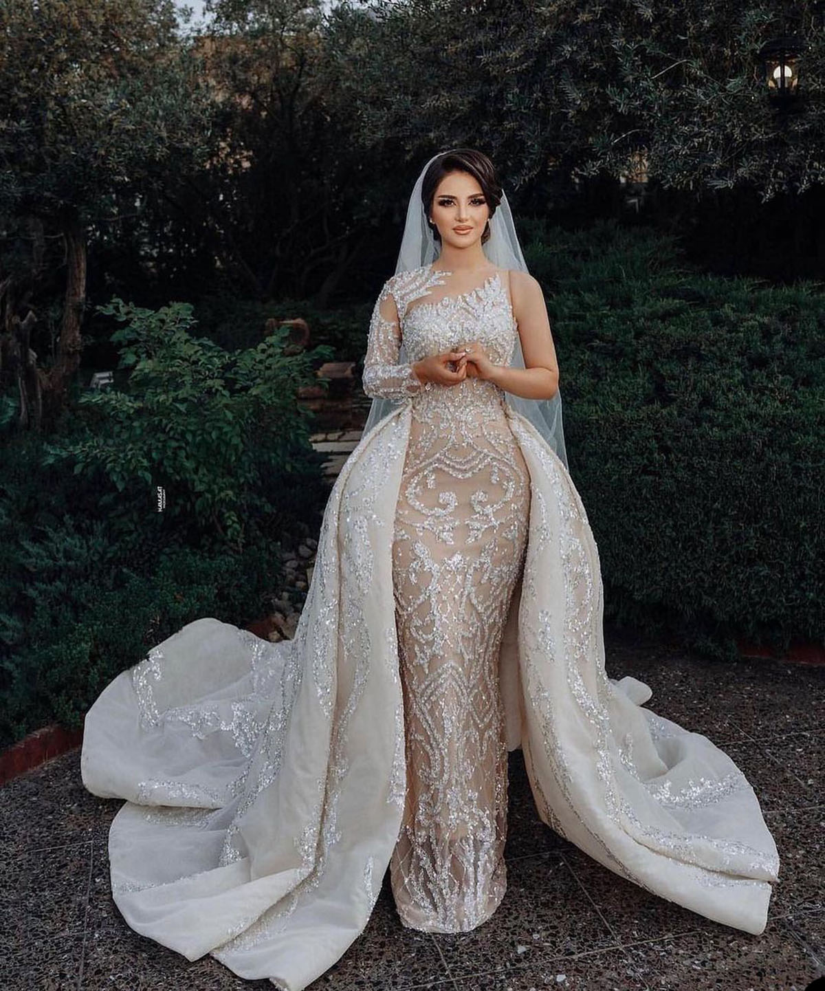 Sparkling Mermaid Wedding Dress One Long Sleeve V Neck Backless Hollow Appliques Sequins Detachable Train Floor Length Bridal Gowns Custom Made Vestid