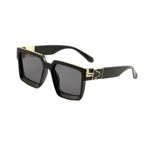 Summer high quality famous sunglasses oversized flat top ladies sun glasses chain women square frames fashion designer with shades Sonnenbrillen 
Summer high quality famous sunglasses oversized flat top ladies sun glasses chain women square frames fashion designer with shades Sonnenbrillen