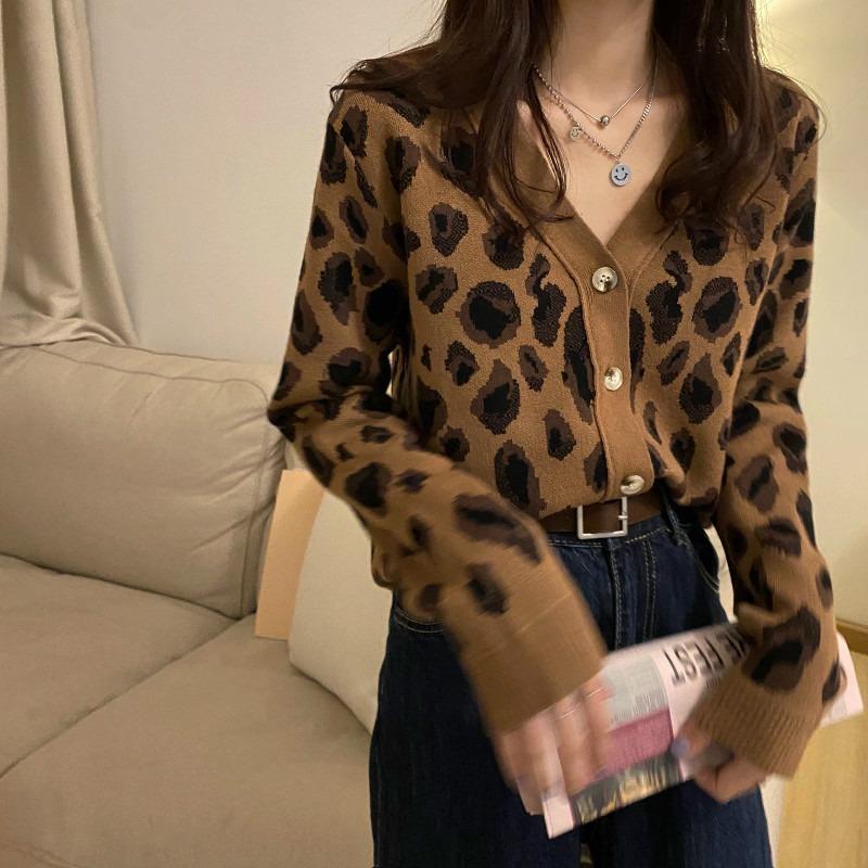 Women's Knits & Tees Leopard Cardigan Women Long Sleeve Autumn Loose All-match Retro V-neck Office Korean Fashion Female Outerwear Chic Lady, White 
Women's Knits & Tees Leopard Cardigan Women Long Sleeve Autumn Loose All-match Retro V-neck Office Korean Fashion Female Outerwear Chic Lady, White