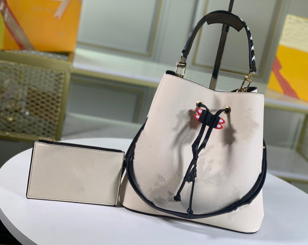 Designer Bucket bags NEONOE totes handbags women neo noe Shoulder crossbody Bag Genuine Leather Monograms 2pc tote drawstring Luxurys VUTTONS wallet purse M56889, Extra shipping
Designer Bucket bags NEONOE totes handbags women neo noe Shoulder crossbody Bag Genuine Leather Monograms 2pc tote drawstring Luxurys VUTTONS wallet purse M56889, Extra shipping