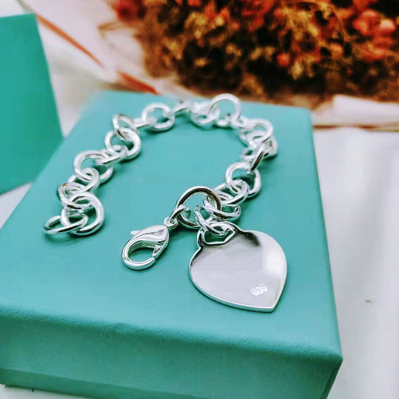 2023 Branded Designed Bracelet Necklace Heart Thick Style Silver Color for Valentine's Day With Gift X22191 jer
2023 Branded Designed Bracelet Necklace Heart Thick Style Silver Color for Valentine's Day With Gift X22191 jer