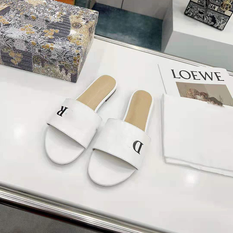 Summer White Slide Slippers Cowhide Leather Letter Designer Women Flats Slipper Luxuries Beach Flip Flops Sandal With Box, 5#
Summer White Slide Slippers Cowhide Leather Letter Designer Women Flats Slipper Luxuries Beach Flip Flops Sandal With Box, 5#