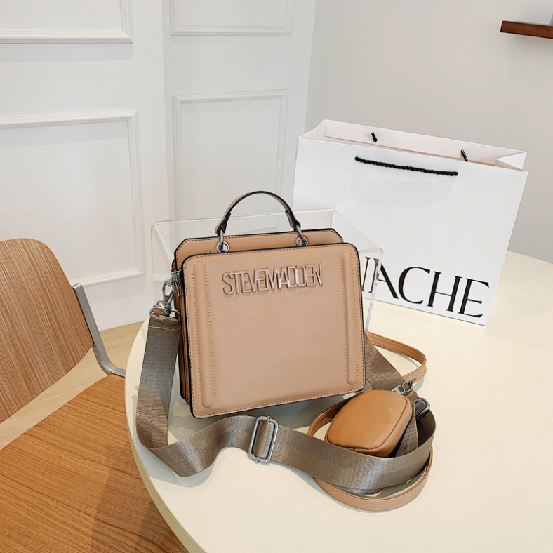 New simple Women's Bag Arrival designer Handbag Large Capacity Letter Macron Color leather Shoulder Bags Crossbody Letter Pack Suit, As pic 
New simple Women's Bag Arrival designer Handbag Large Capacity Letter Macron Color leather Shoulder Bags Crossbody Letter Pack Suit, As pic