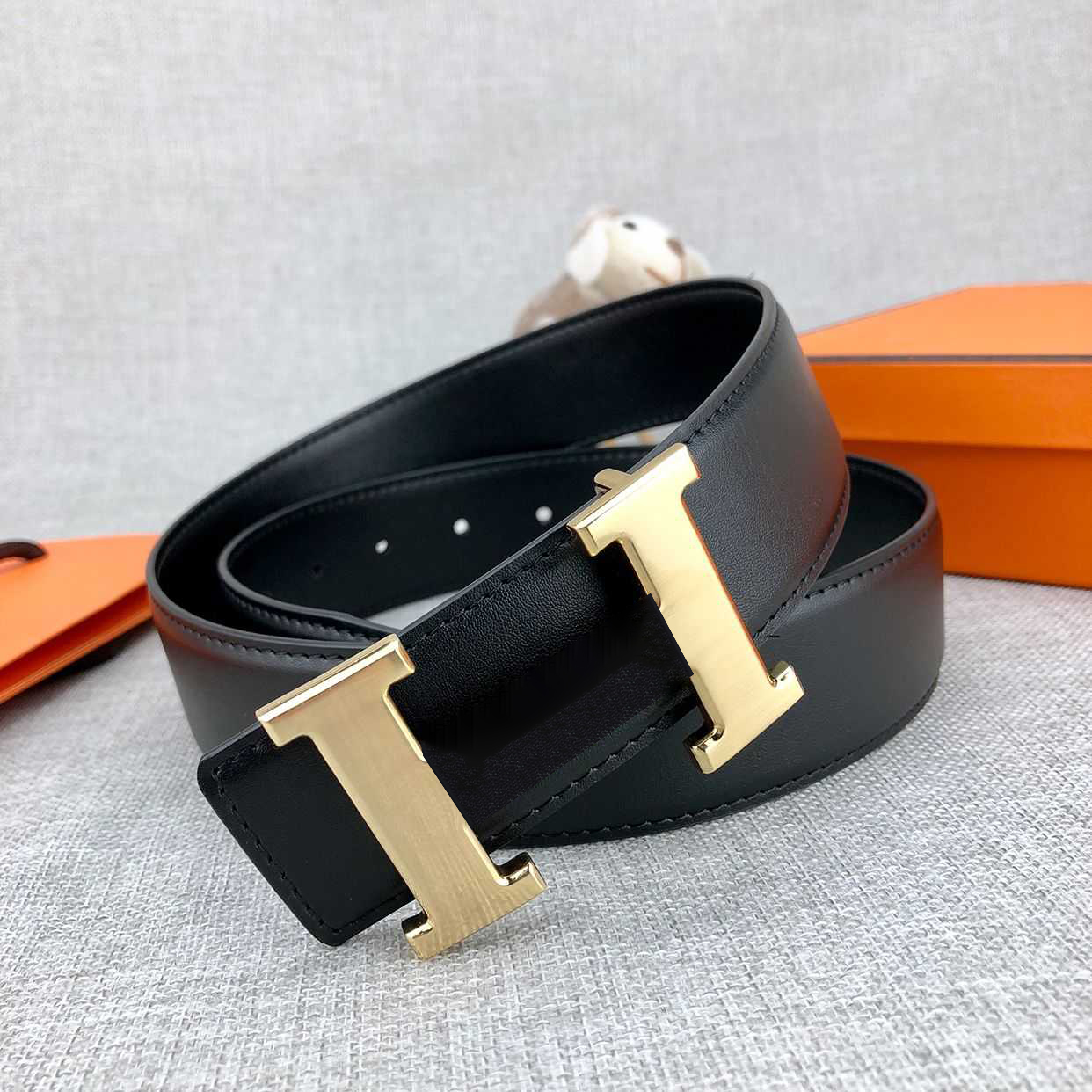 20colors leather belts Golden silver Crocodile lychee pattern multi styles for womens mens belt ferragamo with box dust bags, 3.0-4.0cm with box and dust bags
20colors leather belts Golden silver Crocodile lychee pattern multi styles for womens mens belt ferragamo with box dust bags, 3.0-4.0cm with box and dust bags