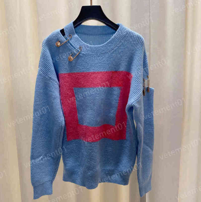 Luxury Womens Sweaters High-end Design Cutout Letter Print High Quality Sweater Tops Brand Designer Sweater For Women Clothing 0912
Luxury Womens Sweaters High-end Design Cutout Letter Print High Quality Sweater Tops Brand Designer Sweater For Women Clothing 0912