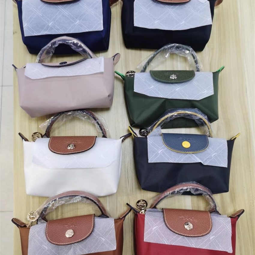 Longxiang New Women's Bag 2022 Summer Leather Single Handle Dumpling Portable Cow Contrast Diy Nylon, Red
Longxiang New Women's Bag 2022 Summer Leather Single Handle Dumpling Portable Cow Contrast Diy Nylon, Red
