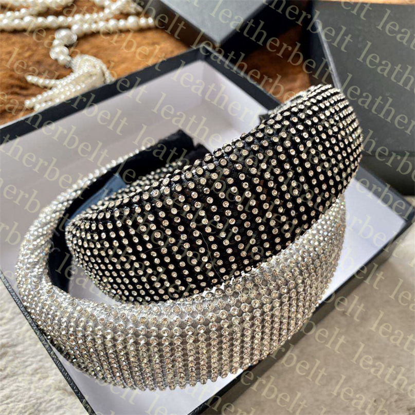 Shiny Diamond Headbands Women Girl Outdoor Hair Hoop Luxury Rhinestone Hair Band High Elastic Travel Hairs Accessories
Shiny Diamond Headbands Women Girl Outdoor Hair Hoop Luxury Rhinestone Hair Band High Elastic Travel Hairs Accessories