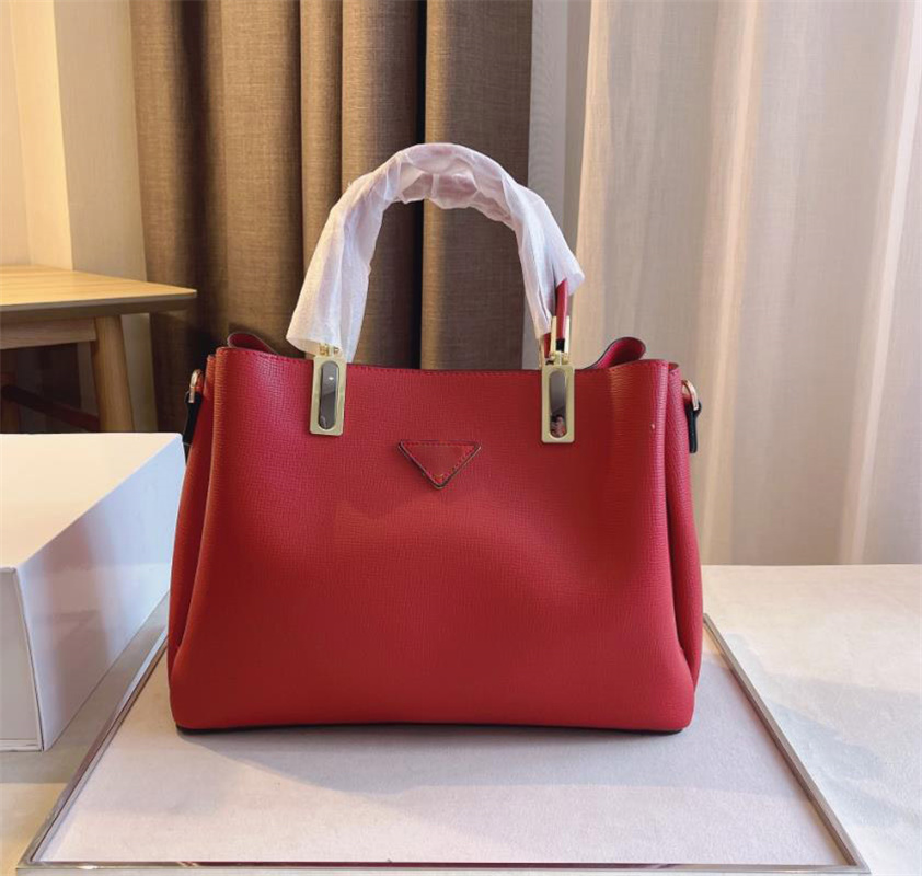 2022 bag designer bags crossbody shoulder bags handbags tote luxury high quality straps color Galleria genuine leather, Red
2022 bag designer bags crossbody shoulder bags handbags tote luxury high quality straps color Galleria genuine leather, Red