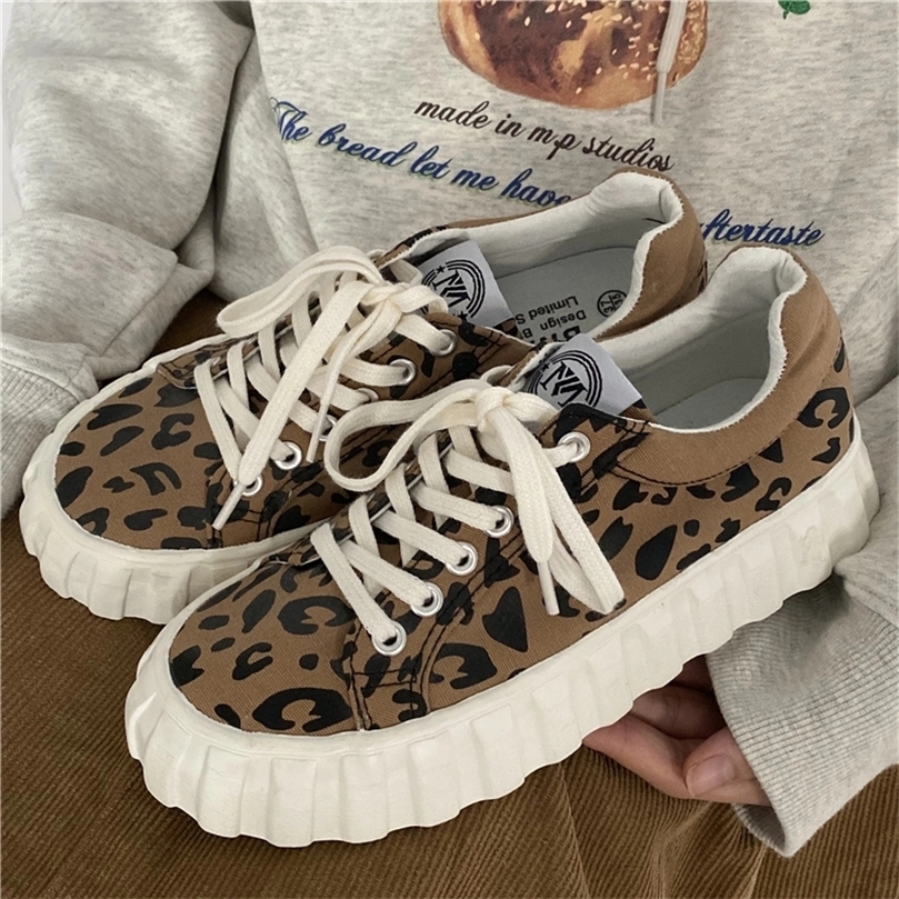 Sepatu Olahraga Kasual Kanvas Modis Wanita Baru Platform Macan Tutul Hitam 220611, White a
Sepatu Olahraga Kasual Kanvas Modis Wanita Baru Platform Macan Tutul Hitam 220611, White a