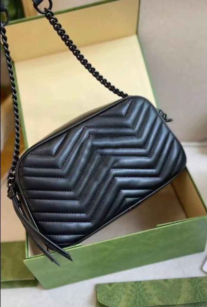 Genuine Leather bag With Box Top Quality fashion Wallet Women Black Logo Chain Handbags Bags Crossbody Soho Bag Disco Shoulder Fringed Messenger Purse, Model#2 size:18x6x12cm
Genuine Leather bag With Box Top Quality fashion Wallet Women Black Logo Chain Handbags Bags Crossbody Soho Bag Disco Shoulder Fringed Messenger Purse, Model#2 size:18x6x12cm