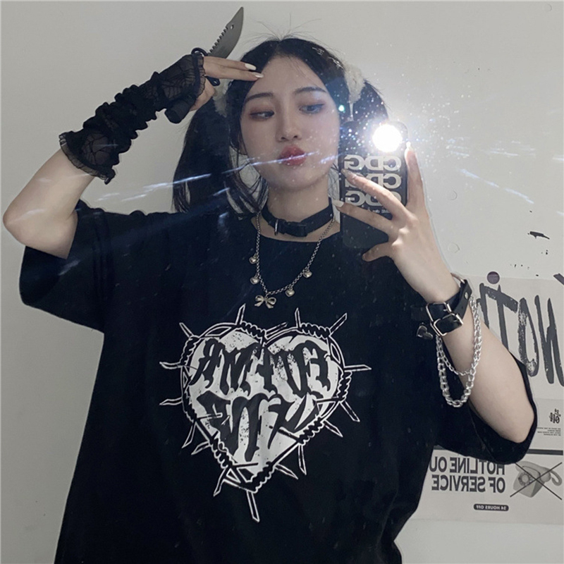 y2k Fashion Goth Vintage Print Tshirt Women Harajuku Streetwear Dark Gothic Emo Alt Short Sleeve Oneck Loose Black Tee Tops 220615
y2k Fashion Goth Vintage Print Tshirt Women Harajuku Streetwear Dark Gothic Emo Alt Short Sleeve Oneck Loose Black Tee Tops 220615