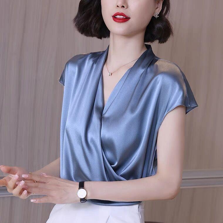 Women's Blouses & S… - image