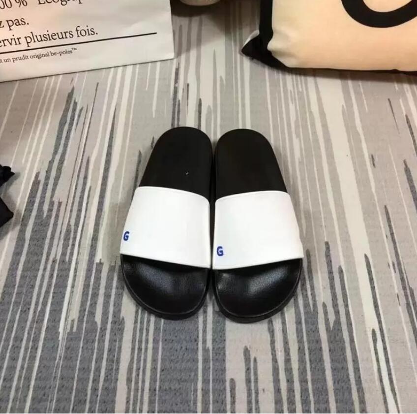 Designer Unisex Summer Slippers Designer Rubber Flat Bottom Top Quality Sandals Beach Slide Fashion Scuffs Indoor Bathroom Shoes Slipper Sandal, 02
Designer Unisex Summer Slippers Designer Rubber Flat Bottom Top Quality Sandals Beach Slide Fashion Scuffs Indoor Bathroom Shoes Slipper Sandal, 02