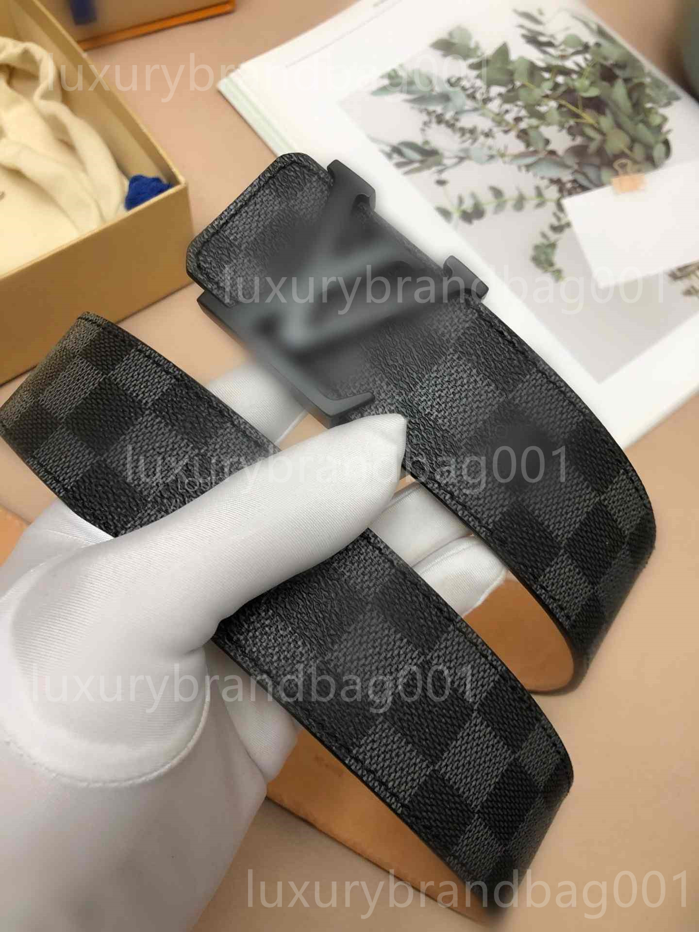 Fashion Classic Designer Belt Luxury Belt Women's Belt Casual Gold Buckle Letter Smooth Buckle Width, Freight allowance
Fashion Classic Designer Belt Luxury Belt Women's Belt Casual Gold Buckle Letter Smooth Buckle Width, Freight allowance