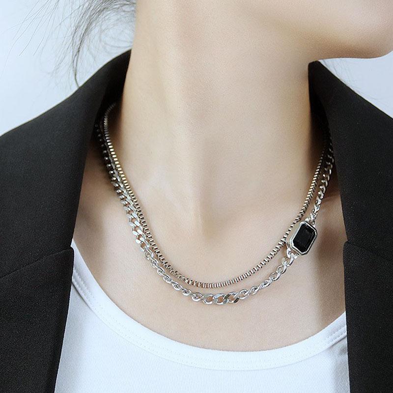 Chokers Vintage Hip Hop Double Layer Stainless Steel Chains Necklace Women Glass Stone Punk Choker Collier Femme DropChokers
Chokers Vintage Hip Hop Double Layer Stainless Steel Chains Necklace Women Glass Stone Punk Choker Collier Femme DropChokers