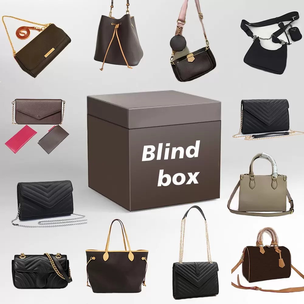 Luxurys Designers Bags Thanksgiving Day Lucky Boxes Random Mystery Blind Box Gift for Holidays / Birthday Value PU Material 2022 handbag Women fashion mother, No bags
Luxurys Designers Bags Thanksgiving Day Lucky Boxes Random Mystery Blind Box Gift for Holidays / Birthday Value PU Material 2022 handbag Women fashion mother, No bags