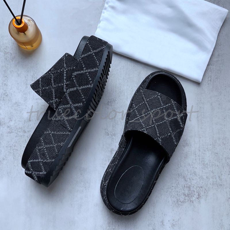 womens platform sandals fashion slipper embroidered canvas designer slides slip on slippers girls 60mm Canvas covered with box and dust bags big size 35-45, 38
womens platform sandals fashion slipper embroidered canvas designer slides slip on slippers girls 60mm Canvas covered with box and dust bags big size 35-45, 38