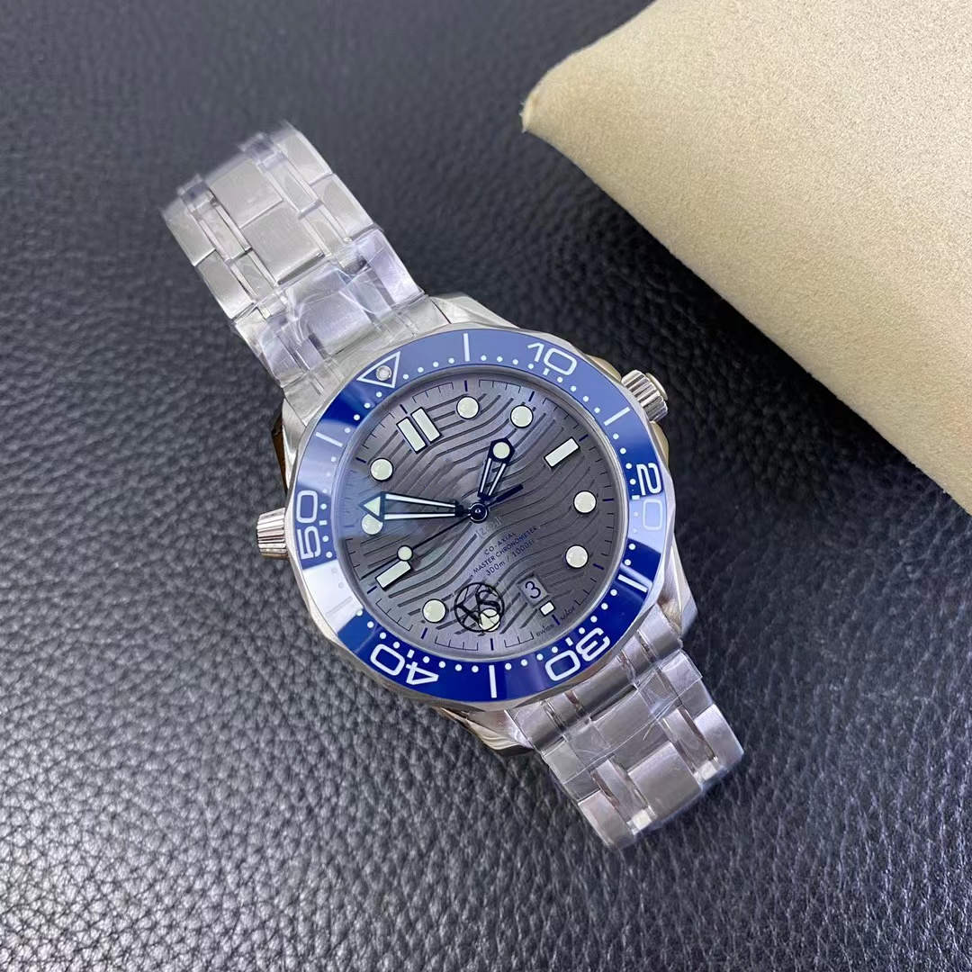 VS Diving watch for men Automatic machinery 8800 movement 42MM 300M Unidirectional rotating ceramic bezel Super waterproof luminous VSF, As shown
VS Diving watch for men Automatic machinery 8800 movement 42MM 300M Unidirectional rotating ceramic bezel Super waterproof luminous VSF, As shown