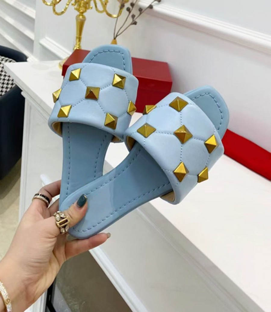 Stylish Women Sandals Slippers Indoor Casual FLAT ROMAN STUD SLIDE SANDAL QUILTED GRAINY CALFSKIN SADDLE BROWN Summer Luxury Fashion Ladies Beach Flat Flip Flops, Customized
Stylish Women Sandals Slippers Indoor Casual FLAT ROMAN STUD SLIDE SANDAL QUILTED GRAINY CALFSKIN SADDLE BROWN Summer Luxury Fashion Ladies Beach Flat Flip Flops, Customized