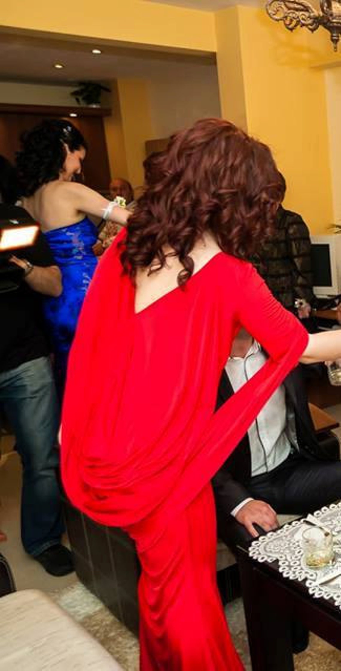 Sexy Open Back Red Evening Dresses For Women 2022 Spring Autumn Chic Ruched Long Sleeve Mermaid Prom Celebrity Party Gowns Floor Length Elegant Specia