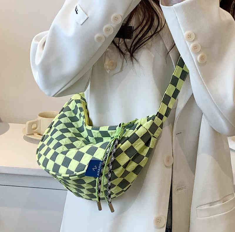 French Minority Design Bags Women s Fashion High Sense Texture Ins Chest Bag Leisure Messenger Bag 220517