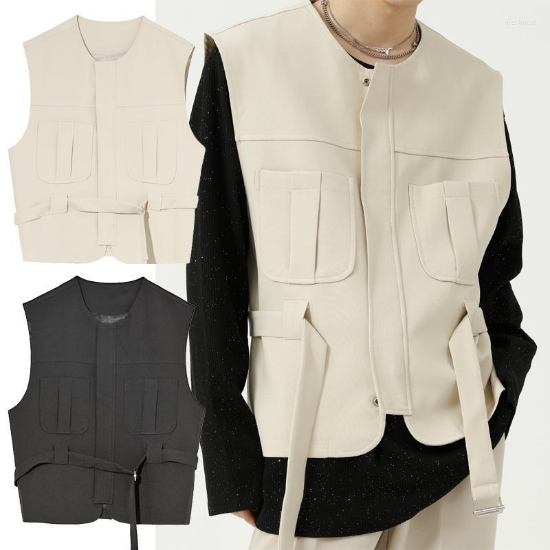 Men's Jackets Korean Fashion Belt Design Snap Button Jacket Men Sleeveless Beige Black Vest Solid Color Coat Streetwear Slim Fit Autumn
Men's Jackets Korean Fashion Belt Design Snap Button Jacket Men Sleeveless Beige Black Vest Solid Color Coat Streetwear Slim Fit Autumn
