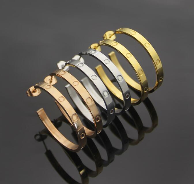 2022 Arrival Fashion big 5.2cm 3cm love dangle Classic mix letter Design 3 Colors Christmas Earrings Hip Hop Earings Earring for Women Party Wedding Hoop Wholesale
2022 Arrival Fashion big 5.2cm 3cm love dangle Classic mix letter Design 3 Colors Christmas Earrings Hip Hop Earings Earring for Women Party Wedding Hoop Wholesale