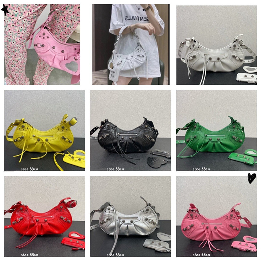 Designer Bags Top Quality Women lady cool girl Le Cagole Motorcycle shoulder Bags luxury Designers Genuine leather crossbody clutch wallet purse Pochette hobo, Red
Designer Bags Top Quality Women lady cool girl Le Cagole Motorcycle shoulder Bags luxury Designers Genuine leather crossbody clutch wallet purse Pochette hobo, Red