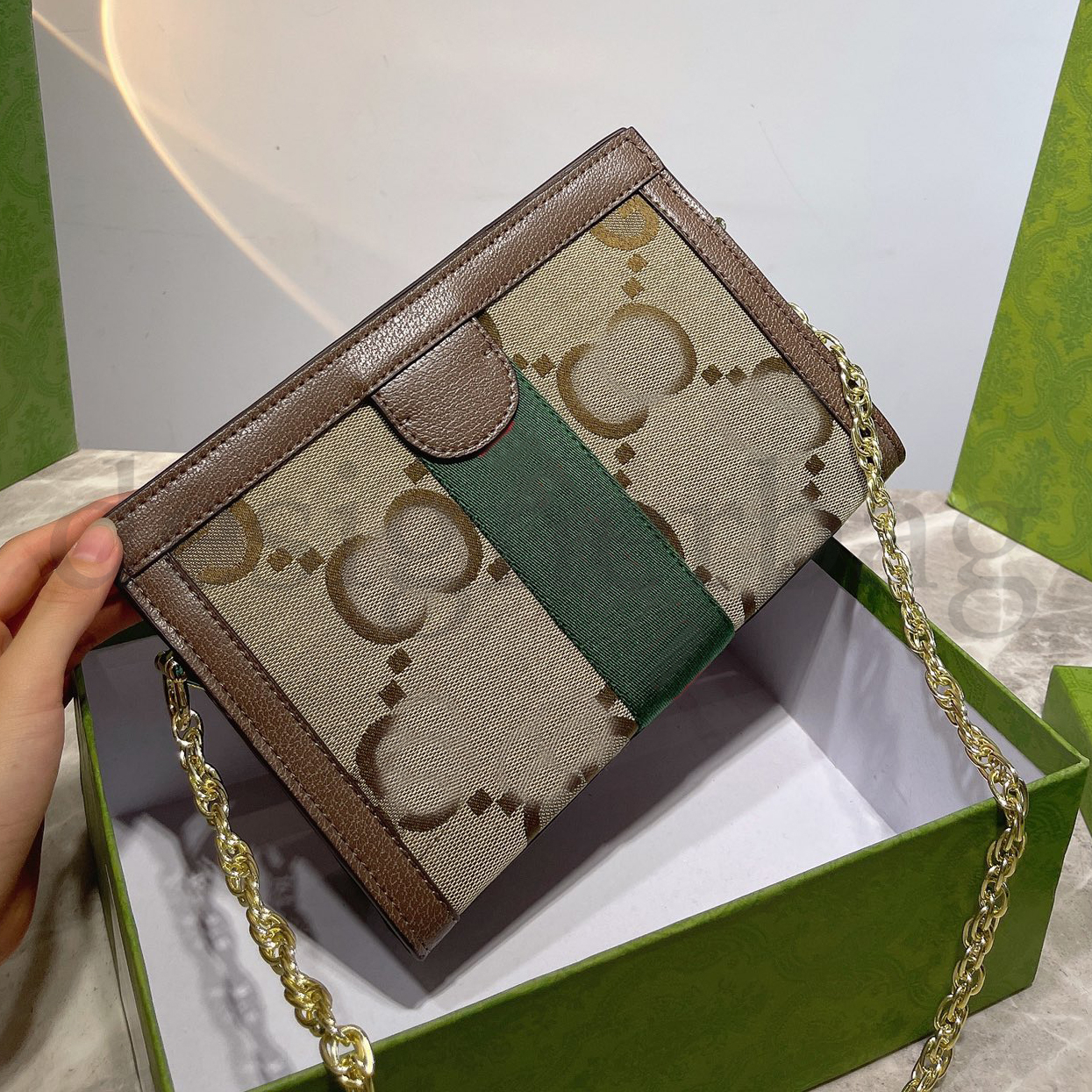 Clip bag chain CrossBody Luxury Designer Brand Fashion Shoulder Bags Handbags High Quality Women Letter Purse Phone bag Wallet, No bags
Clip bag chain CrossBody Luxury Designer Brand Fashion Shoulder Bags Handbags High Quality Women Letter Purse Phone bag Wallet, No bags