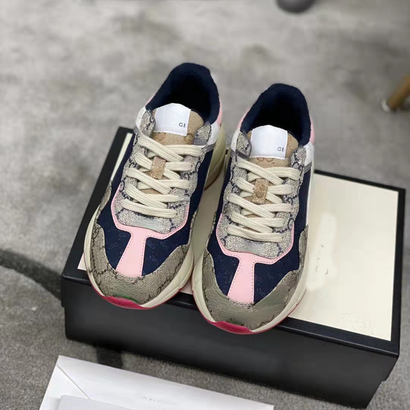 Designer Running Shoes Women's Vintage Canvas Thick Bottom Breathable Fashion Sports Sneakers Spring and Autumn
Designer Running Shoes Women's Vintage Canvas Thick Bottom Breathable Fashion Sports Sneakers Spring and Autumn