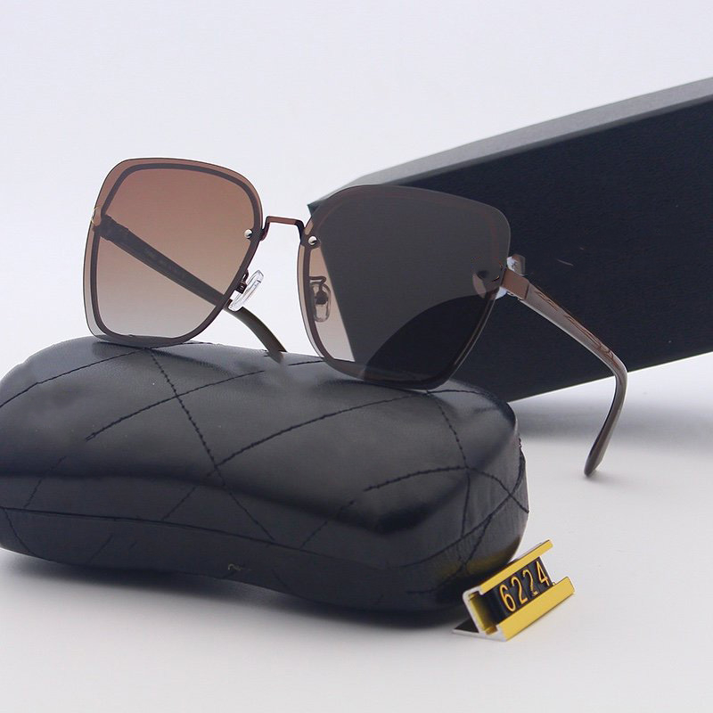 Designer Outdoor Eyewear Travel Glasses Simple Sports Fashion Sunglasses Luxury High Quality Men Women channel gdffdsfdgdffg
Designer Outdoor Eyewear Travel Glasses Simple Sports Fashion Sunglasses Luxury High Quality Men Women channel gdffdsfdgdffg