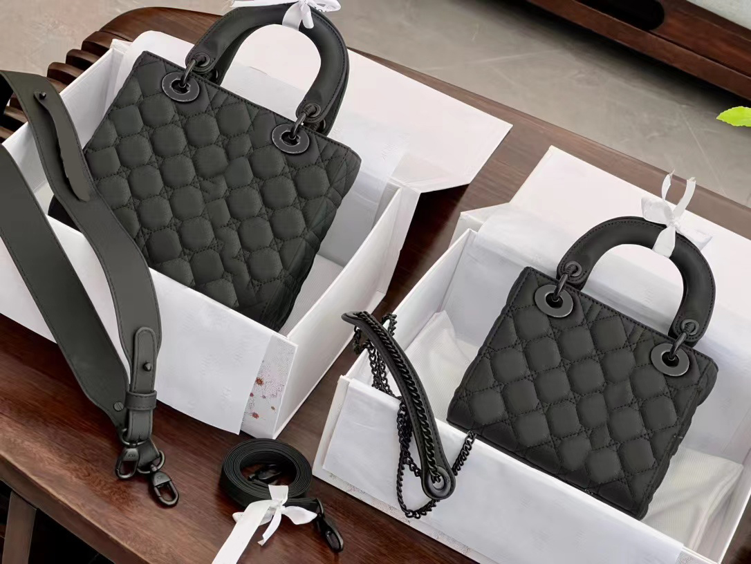 Top Quality Tote Bag Handbag Designer Bags Cow Leather Black Blue Burgundy Cannage nubuck luxury women Luxurys Designers Bags Evening Party Shopping Xiaoxiaolg007, Box
Top Quality Tote Bag Handbag Designer Bags Cow Leather Black Blue Burgundy Cannage nubuck luxury women Luxurys Designers Bags Evening Party Shopping Xiaoxiaolg007, Box