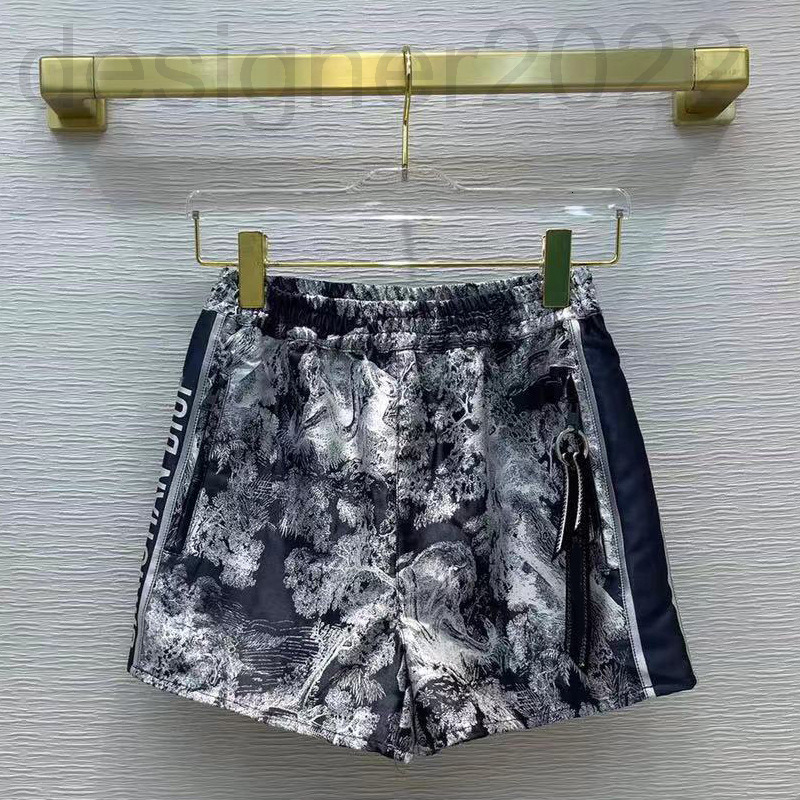 Women' Shorts designer Shenzhen Nanyou Gaoding spring and summer female dor animal Satin printed shorts Jungle Tiger pants DZM7, 2# packing bag
Women' Shorts designer Shenzhen Nanyou Gaoding spring and summer female dor animal Satin printed shorts Jungle Tiger pants DZM7, 2# packing bag
