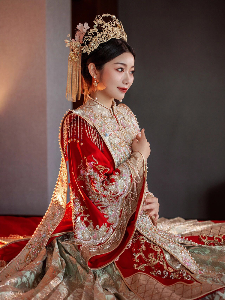 Vintage Ethnic Clothing Royal Bride Ancient China Ming Dynasty Hanfu Costume High-End Princess Wedding Dress Summer Imperial Wedding Ceremony Apparel