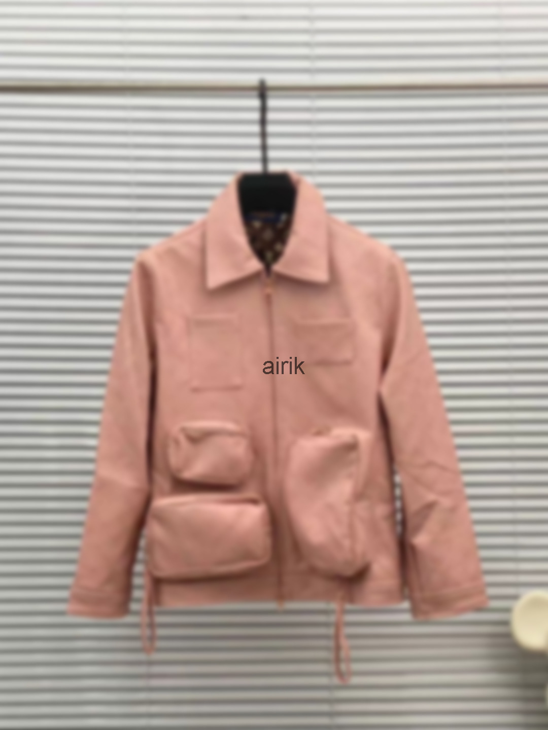 Fashion designer mens Multi-pocket leather clothing jacquard letter dual classic print baseball streetwear outwear jacket coat, Khaki
Fashion designer mens Multi-pocket leather clothing jacquard letter dual classic print baseball streetwear outwear jacket coat, Khaki