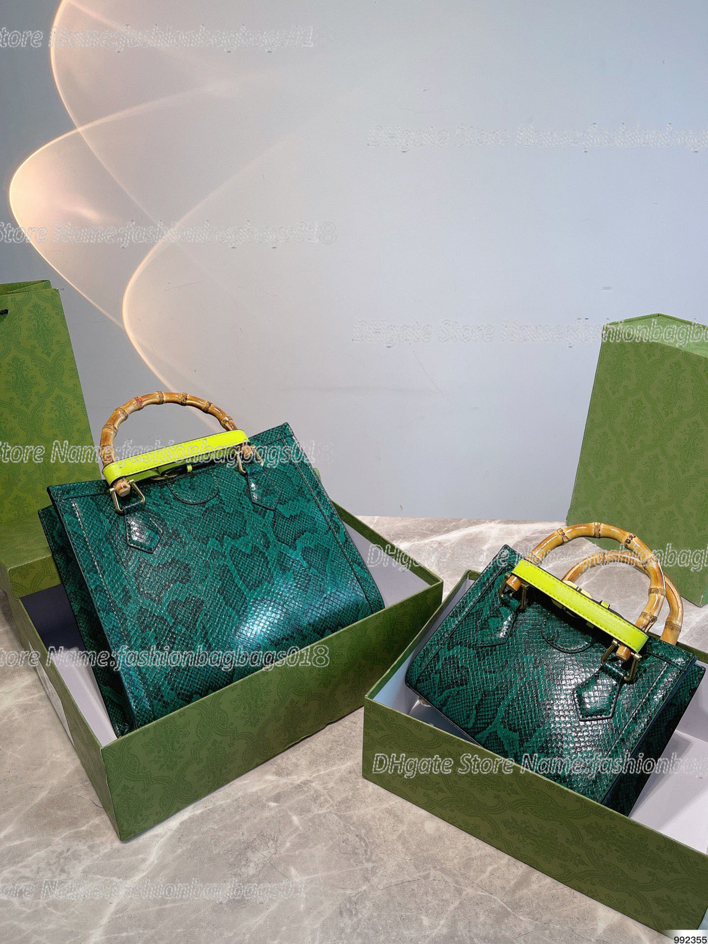 Luxury 4 Color Diana Bamboo Handle Alligator Handbag Totes Bags Gradient Color Tote Leather Shoulder Bag Fashion Hardware Detchable Adjustable Strap Crossbody
Luxury 4 Color Diana Bamboo Handle Alligator Handbag Totes Bags Gradient Color Tote Leather Shoulder Bag Fashion Hardware Detchable Adjustable Strap Crossbody