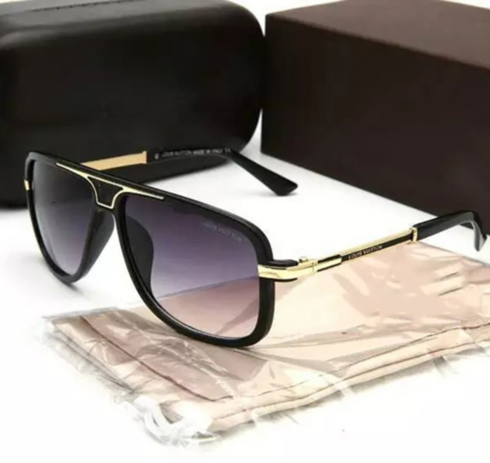 2022 Brand men's sunglasses Round designer Glasses gold frame glass lens women's glasses
2022 Brand men's sunglasses Round designer Glasses gold frame glass lens women's glasses