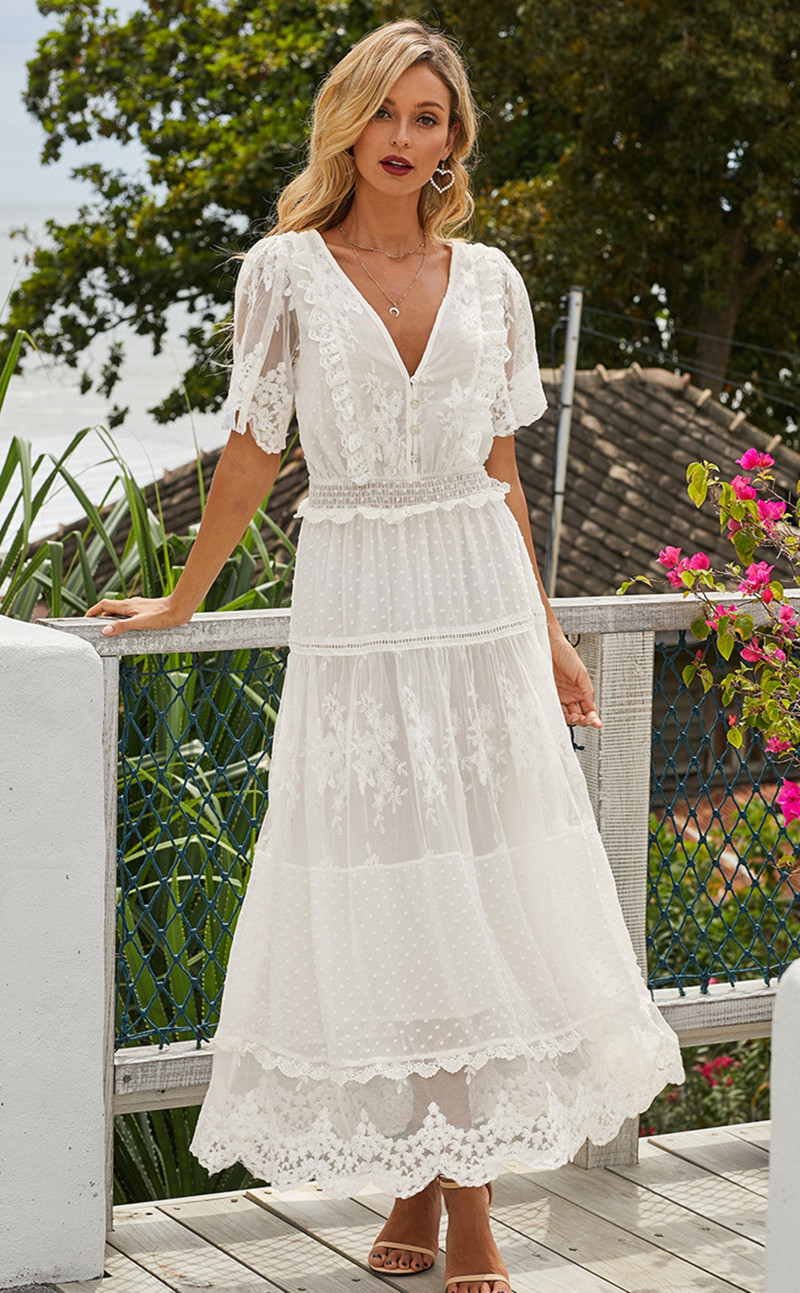 2022 new women' designer dress simple fashion lace summer v-neck short-sleeved print black and white red purple pink long dress
2022 new women' designer dress simple fashion lace summer v-neck short-sleeved print black and white red purple pink long dress
