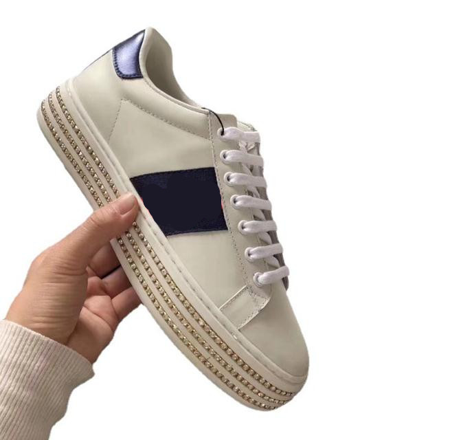 Thick Sole Sneakers Women's Shoes Bee Women Shoe Luxury Diamond Crystal thick-sole With Drill Platform Rhinestone Small White Shoes
Thick Sole Sneakers Women's Shoes Bee Women Shoe Luxury Diamond Crystal thick-sole With Drill Platform Rhinestone Small White Shoes