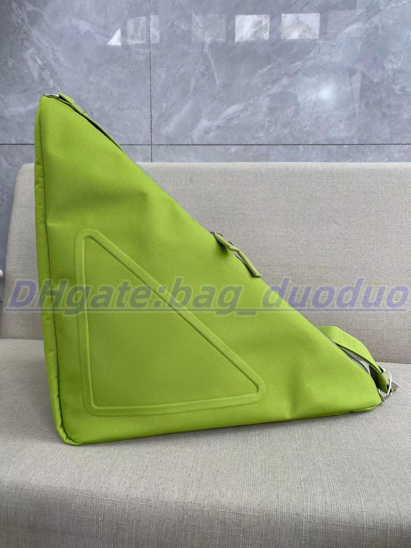 high quality Luxurys Designers Evening Bags Recycled Nylon bag Canvas pochette mens shoulder large womens triangle tote famous Linen Crossbody Hobo duffle travel, Carton
high quality Luxurys Designers Evening Bags Recycled Nylon bag Canvas pochette mens shoulder large womens triangle tote famous Linen Crossbody Hobo duffle travel, Carton