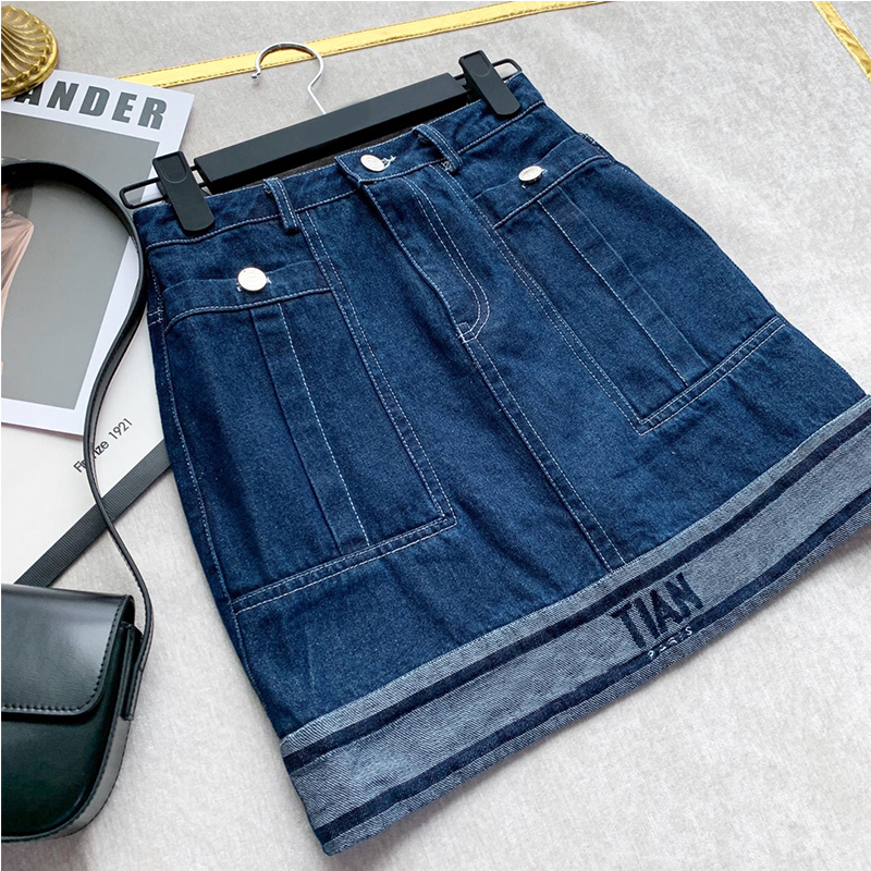 Designer 2022 Summer Letter Jeans Casual Denim Skirt High Waist Elegant Jeans Skirts, Blue
Designer 2022 Summer Letter Jeans Casual Denim Skirt High Waist Elegant Jeans Skirts, Blue