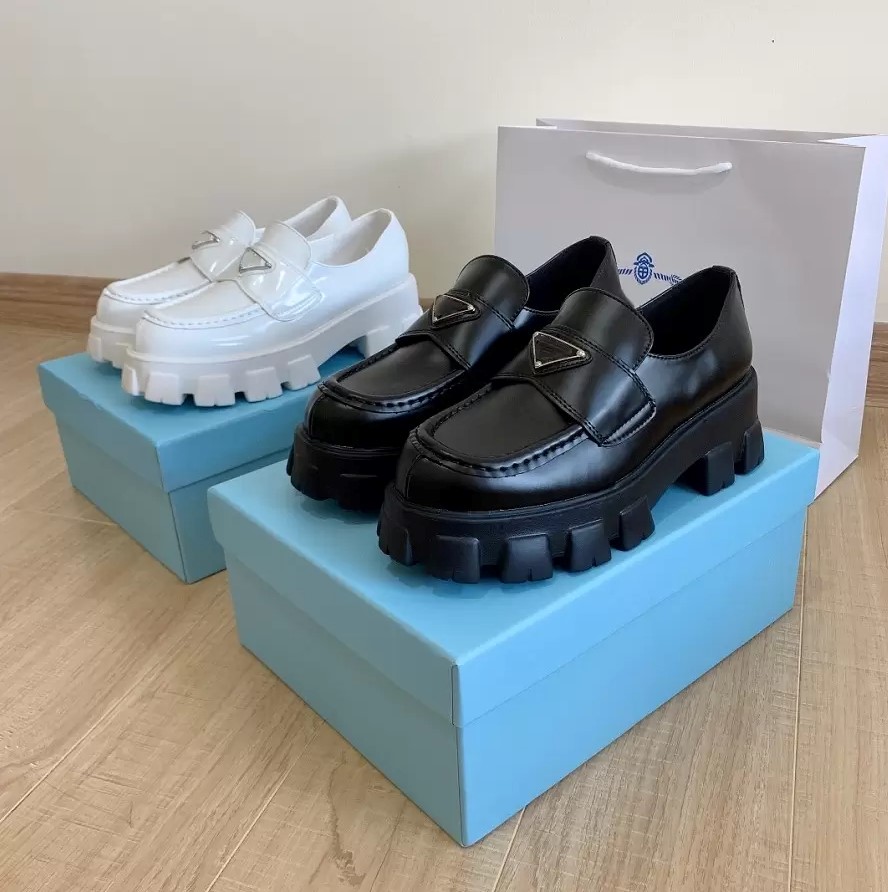 Designer Casual Shoes Women loafer Shoes Soft Cowhide Thick Sole Rubber Luxury Platform Black Leather Sneakers Leisure Dress Round Toe Slip-on Chunky High Quality, Color 1
Designer Casual Shoes Women loafer Shoes Soft Cowhide Thick Sole Rubber Luxury Platform Black Leather Sneakers Leisure Dress Round Toe Slip-on Chunky High Quality, Color 1