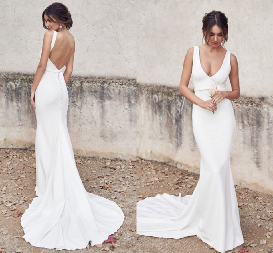 Wedding Dress Bridal Gown 2022 Spaghetti Straps V-Neck Open Back Elegant Mermaid Sleeveless Sweep Train Soft Satin Ruched Vestidos De Noiva