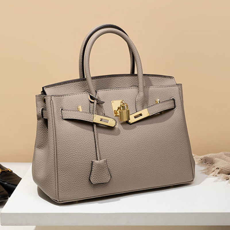Designer Bags Birkins Handbags Herme Leather Platinum Bag Top Layer Leather Highcapacity 2022 New Highgrade Feeling Versatile Portable Single s, Gray
Designer Bags Birkins Handbags Herme Leather Platinum Bag Top Layer Leather Highcapacity 2022 New Highgrade Feeling Versatile Portable Single s, Gray