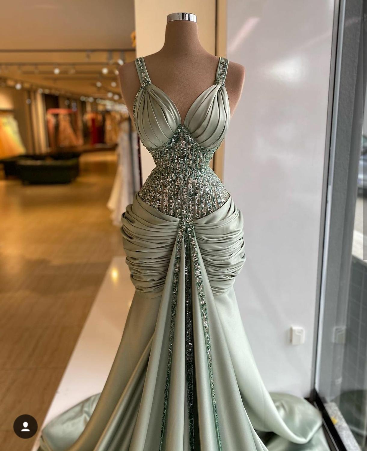 Graceful Satin Mermaid Prom Dresses Sequined Pleats Plus Size Evening Dress Custom Made Sweetheart Elegant Celebrity Party Gown