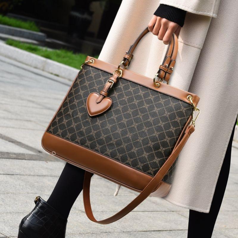 Evening Bags Women's Bag Luxury Designer Leather Shoulder Large Capacity Handbag Ladies Crossbody Interior Compartment Casual TotesEveni, Brown
Evening Bags Women's Bag Luxury Designer Leather Shoulder Large Capacity Handbag Ladies Crossbody Interior Compartment Casual TotesEveni, Brown
